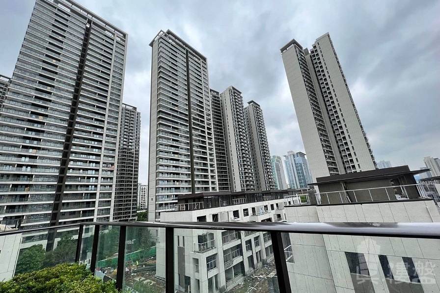 中山招商禹洲雲鼎府別墅，首期5萬(減)，香港銀行按揭，最新價單，中港專車免費上門接載睇樓