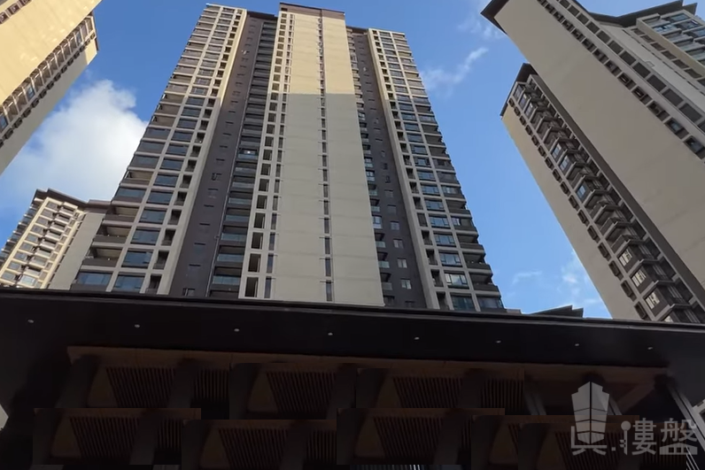 中山合景招商映月台，首期5万(减)，现楼发售，香港银行按揭，最新价单
