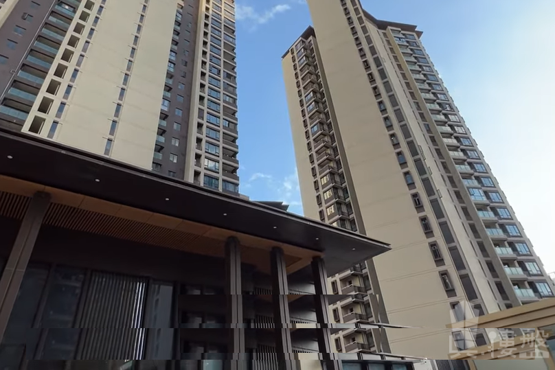中山合景招商映月台，首期5万(减)，现楼发售，香港银行按揭，最新价单